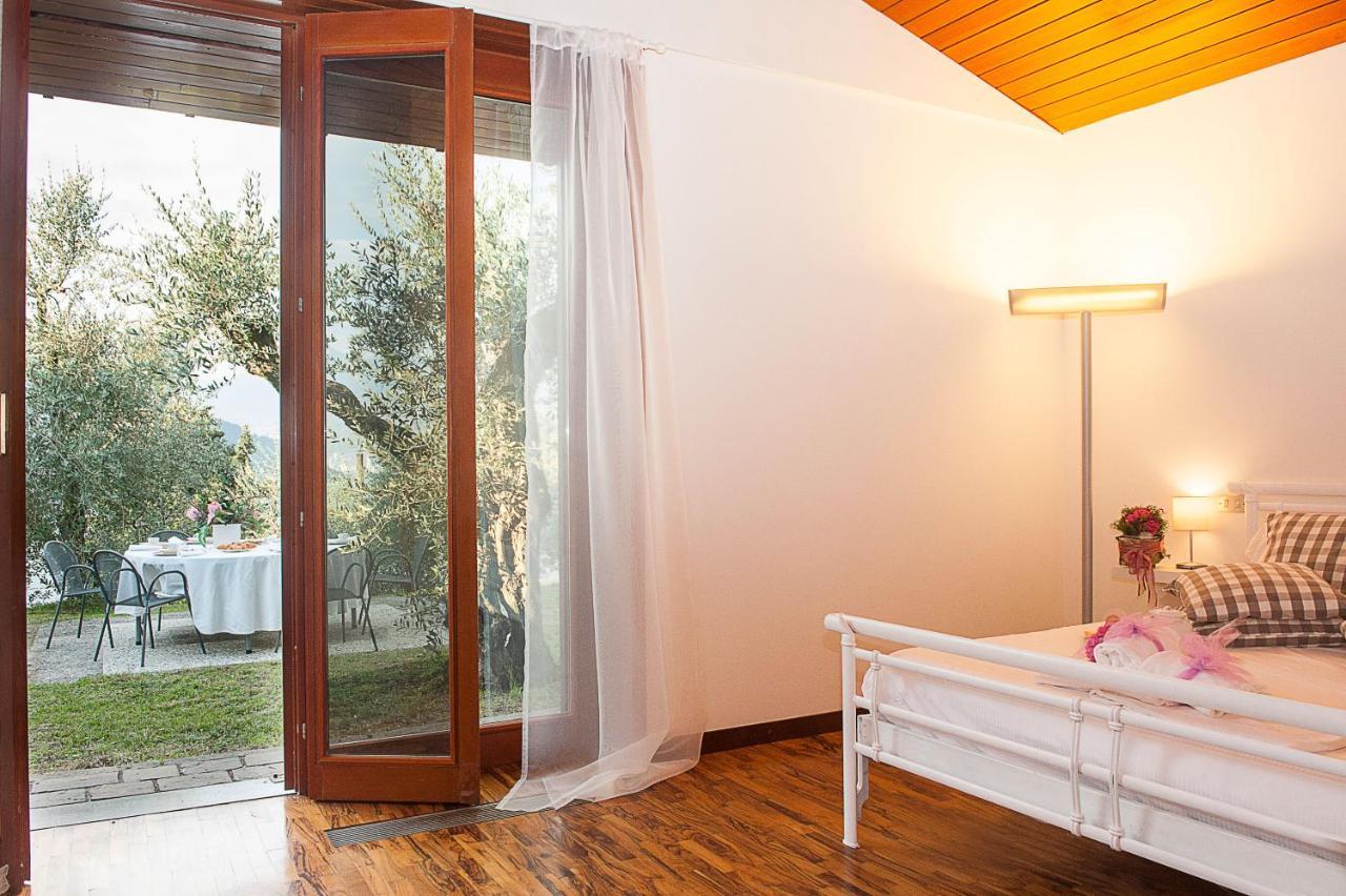Villa Smeraldo Sale Marasino Exteriör bild