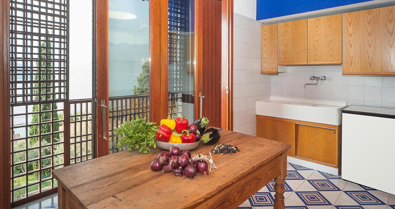 Villa Smeraldo Sale Marasino Exteriör bild